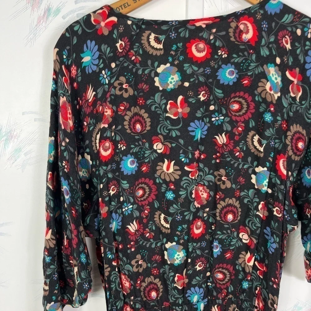 FOREVER 21 Contemporary Black Floral Print Mini Dress